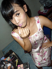 Asian ladyboy Mai - Makeup & Masturbation